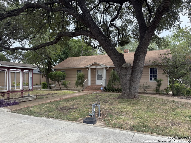 Details for 1117 Court E, Seguin, TX 78155