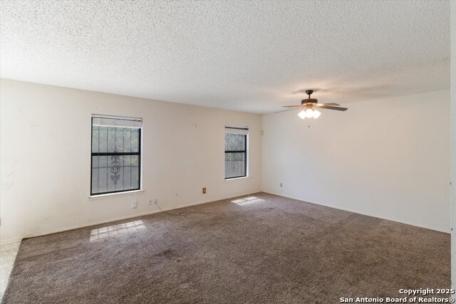 Image 10 of 36 For 6838 Park Haven