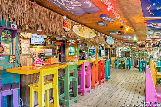 Listing photo id 18 for 5820 Highway 27