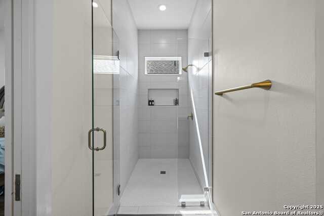 Image 8 of 12 For 121 Feather Way