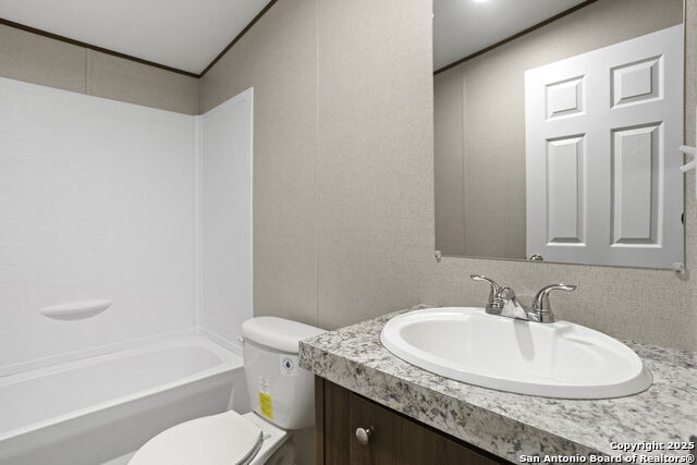 Image 11 of 16 For 234 Flores Oaks