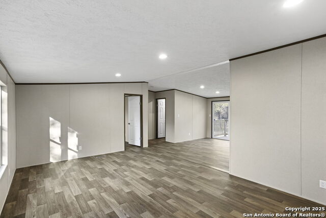 Image 4 of 16 For 234 Flores Oaks