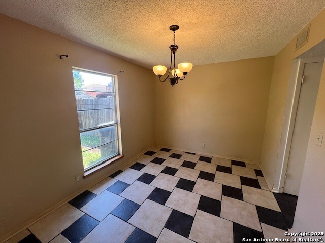 Image 5 of 22 For 6835 Stockport