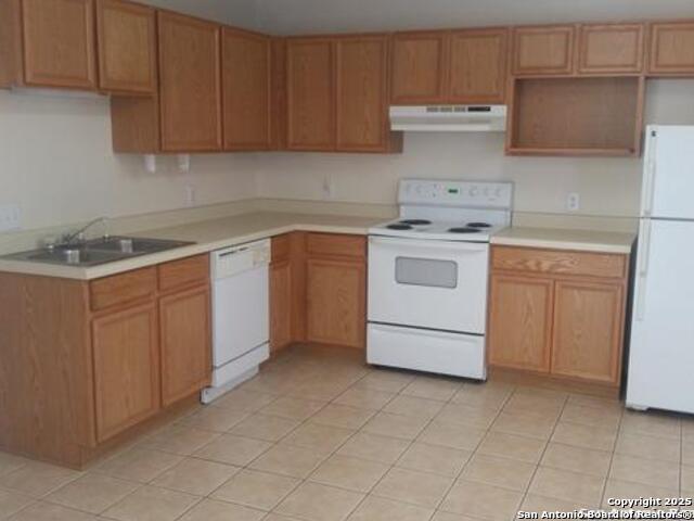 Image 3 of 8 For 7303 Golf Vista Blvd