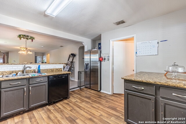 Listing photo id 9 for 7731 Saddle