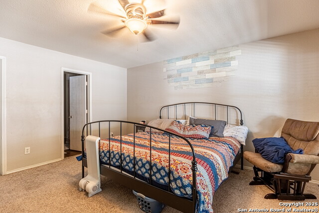 Listing photo id 12 for 7731 Saddle
