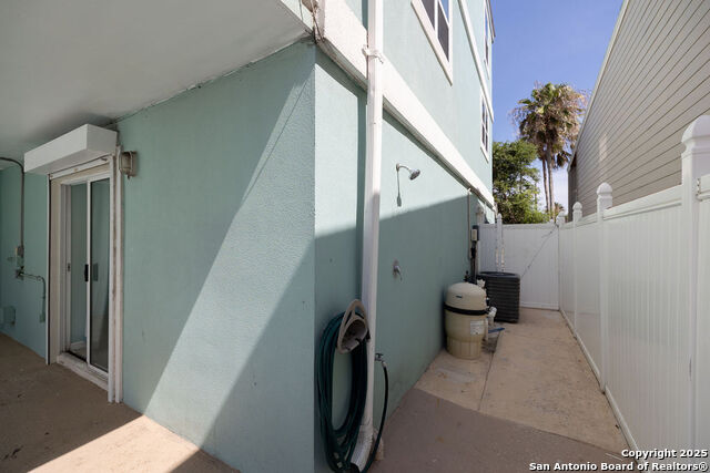 Image 25 of 28 For 120a Huisache E A