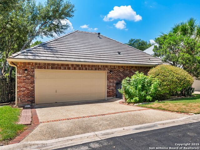 Image 35 of 43 For 106 Westcourt Ln