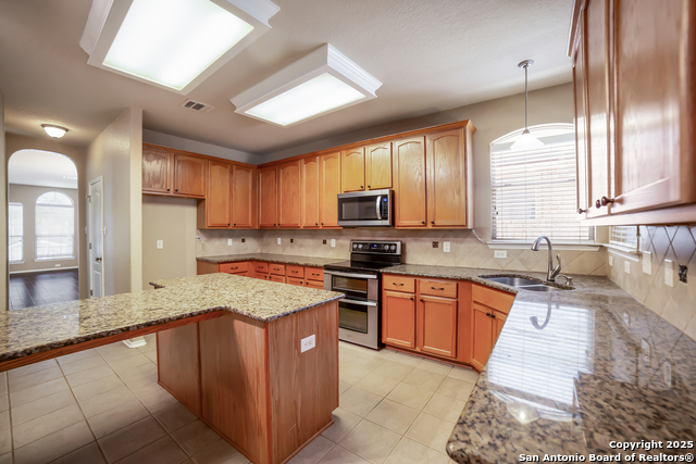 Image 7 of 31 For 2629 Hansel Heights