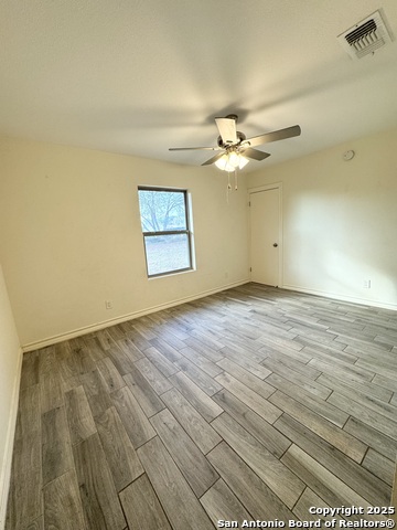 Listing photo id 11 for 10207 Roddy Rd