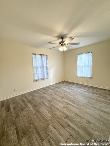 Listing photo id 13 for 10207 Roddy Rd