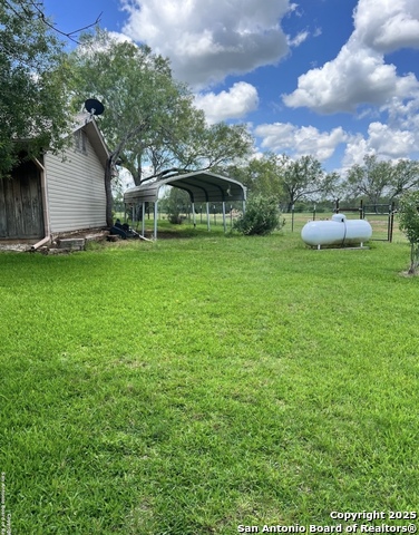 Listing photo id 5 for 10207 Roddy Rd