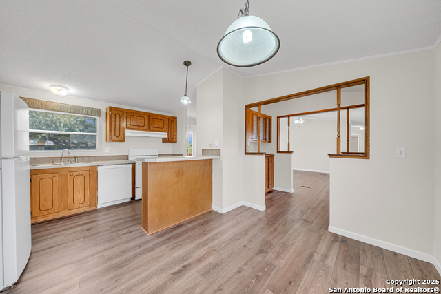 Image 9 of 17 For 15045 Saint Hedwig