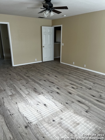 Image 9 of 12 For 1707 Mountain Brook