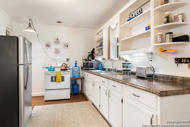 Listing photo id 12 for 13812 Pr 37