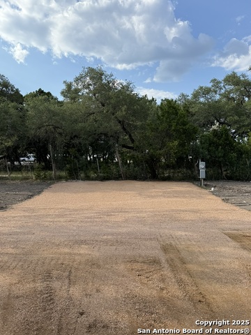 Details for 8894 Fm 1283, Lakehills, TX 78063