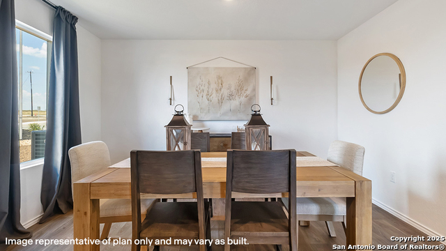 Image 15 of 41 For 10319 Lassen Park