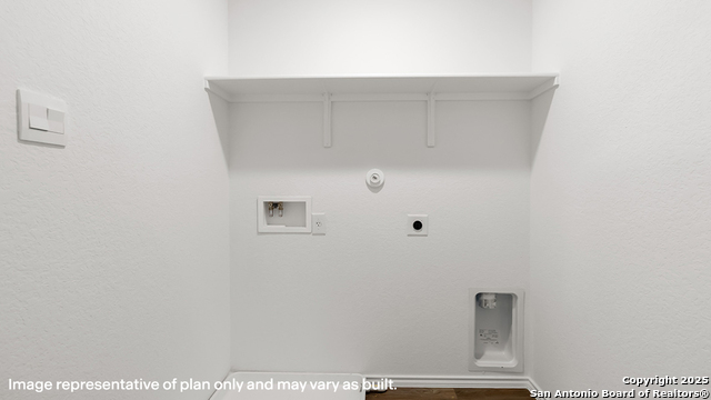 Image 34 of 41 For 10319 Lassen Park