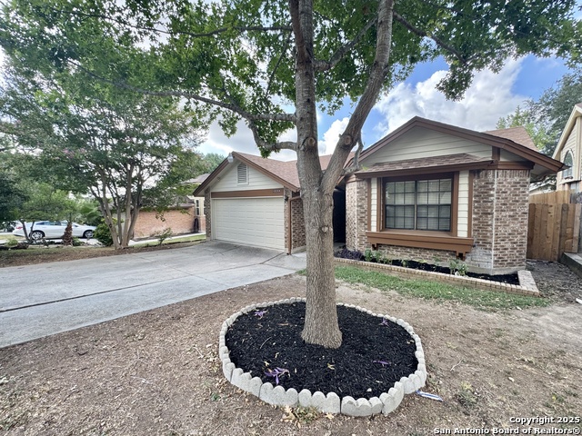 Listing photo id 0 for 10358 Rustic Village