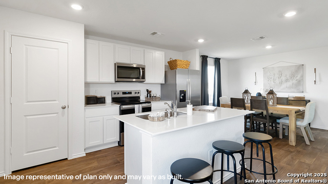 Image 8 of 41 For 10316 Lassen Park