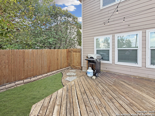 Image 2 of 20 For 5 Brieley