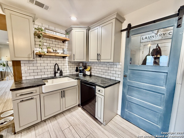 Image 8 of 20 For 5 Brieley