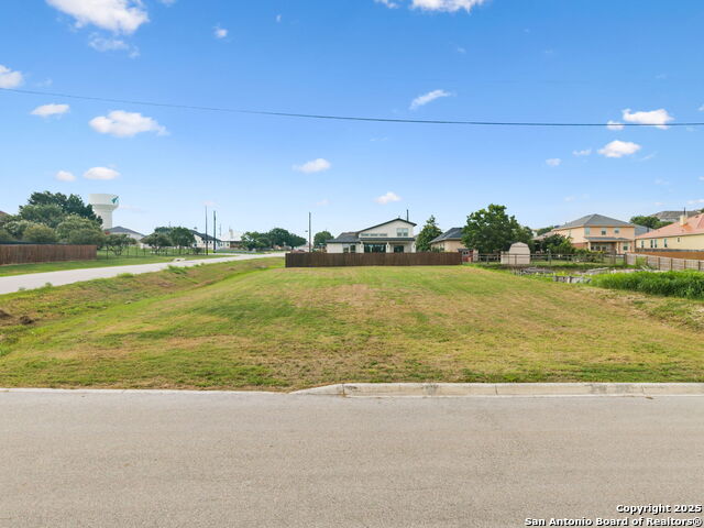 Listing photo id 5 for 0 Clearwater Blvd
