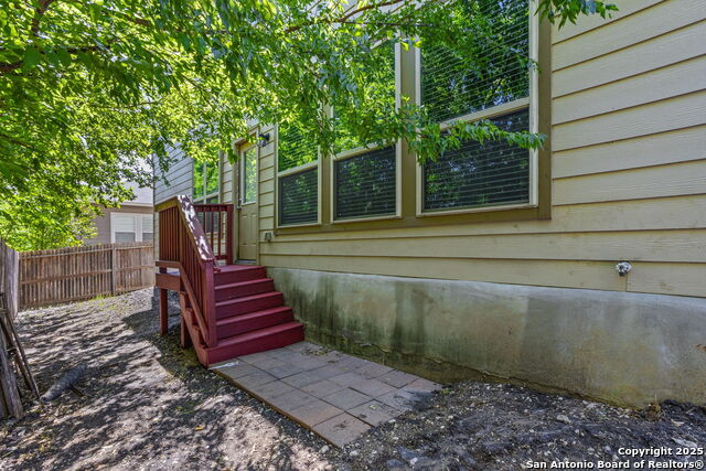 Image 26 of 27 For 9963 Belmore
