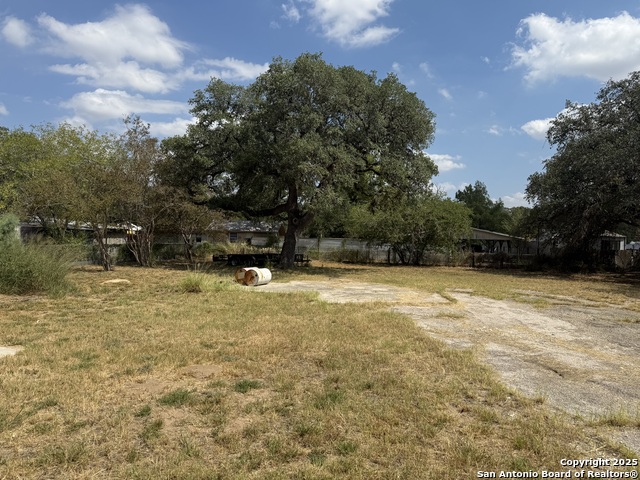 Image 6 of 7 For 813 Hunt E 