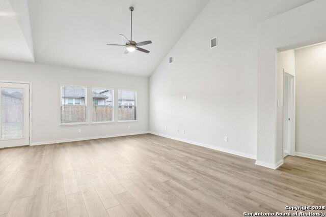 Listing photo id 9 for 17014 Blaise Terrace