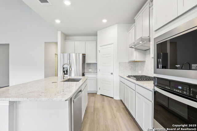 Listing photo id 13 for 17014 Blaise Terrace
