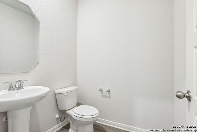 Listing photo id 17 for 17014 Blaise Terrace