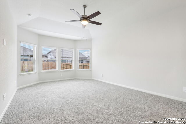 Listing photo id 19 for 17014 Blaise Terrace