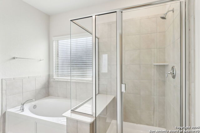 Listing photo id 23 for 17014 Blaise Terrace