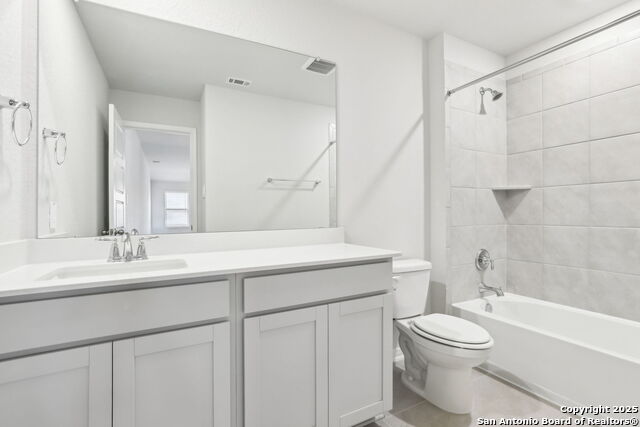 Listing photo id 30 for 17014 Blaise Terrace