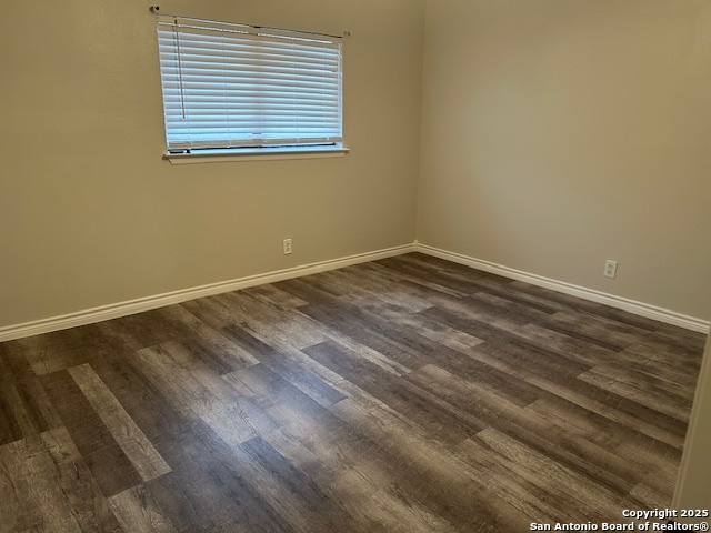 Listing photo id 12 for 8226 Club Meadow