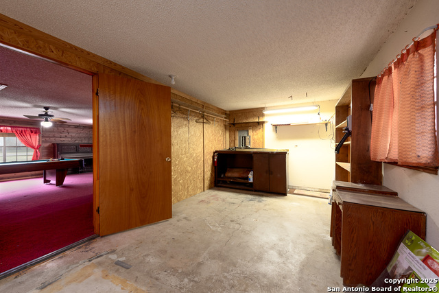 Listing photo id 21 for 202 Canyon Wren Drive