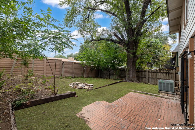 Listing photo id 33 for 6123 Farragut