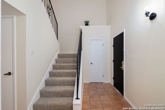 Listing photo id 3 for 6123 Farragut