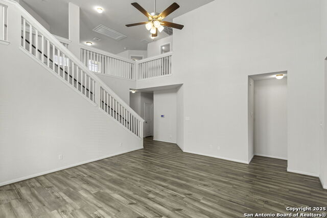 Image 5 of 25 For 2625 Lupton Leap