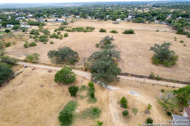 Listing photo id 7 for 5425 Lone Oak