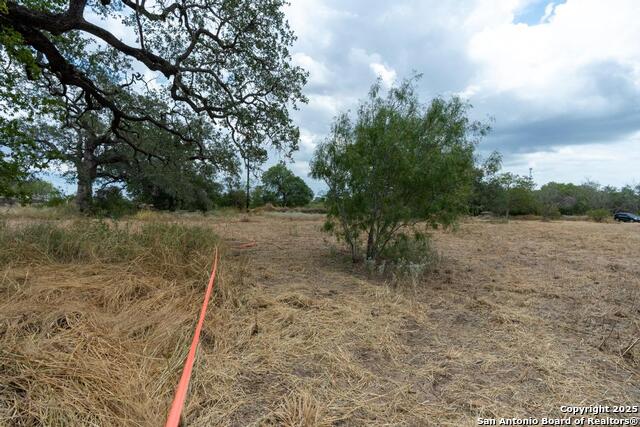 Listing photo id 16 for 5425 Lone Oak