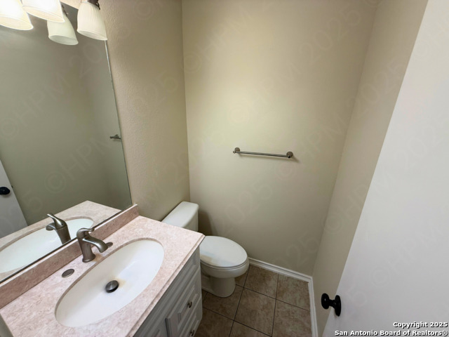 Image 7 of 24 For 8771 Park Olympia