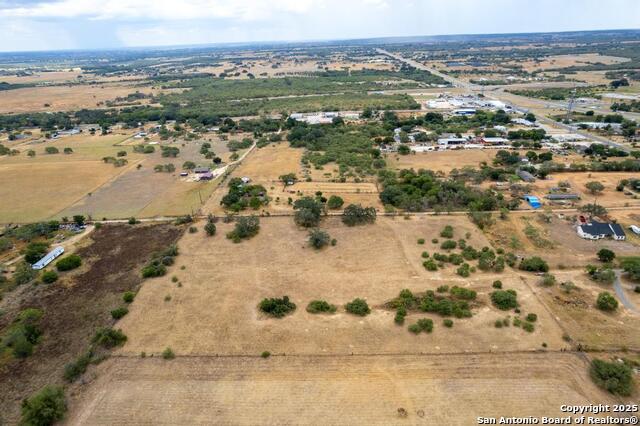 Image 33 of 43 For 5425 Lone Oak