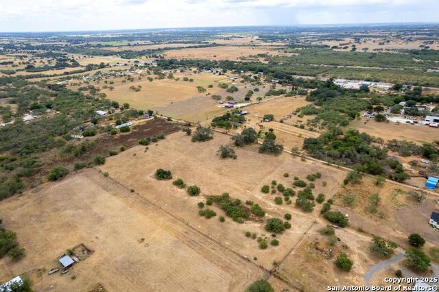 Image 34 of 43 For 5425 Lone Oak