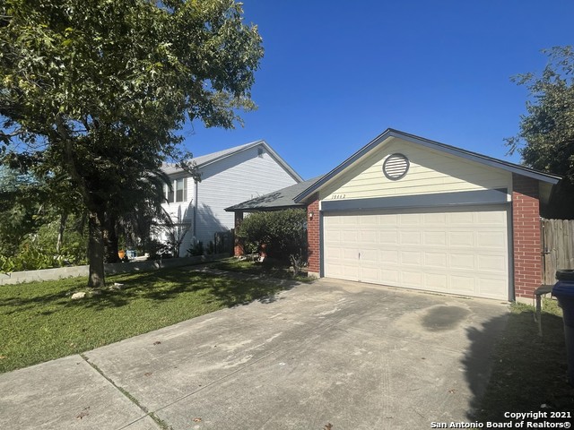 Image 2 of 18 For 10462 Pine Glade