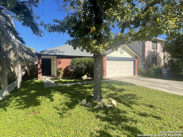 Image 3 of 18 For 10462 Pine Glade