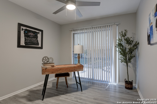 Listing photo id 13 for 8422 Silverstar