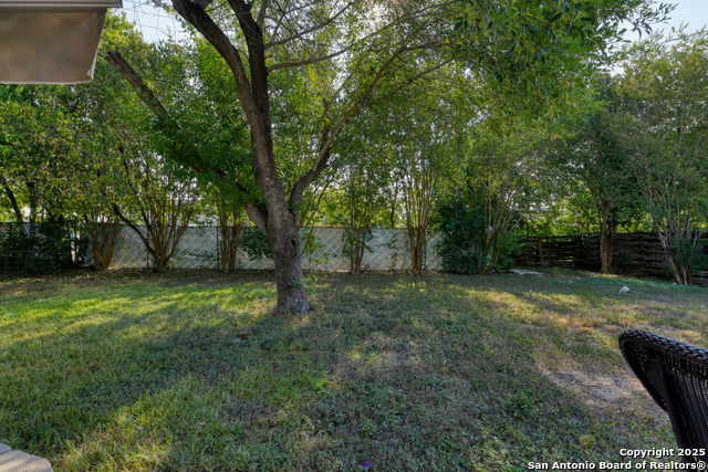 Listing photo id 22 for 8422 Silverstar