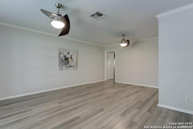 Listing photo id 3 for 8422 Silverstar